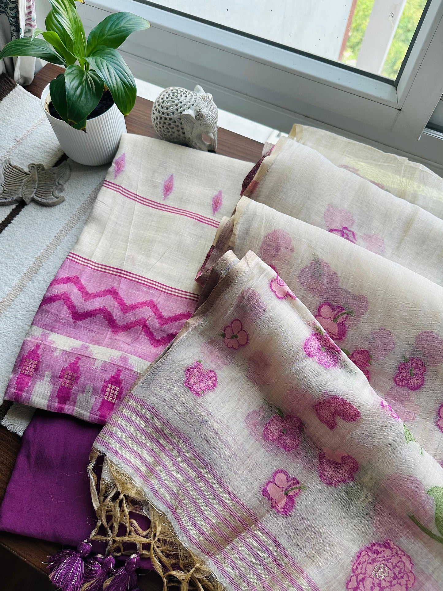 Ivory & Pink Jamdani Chanderi Suit Set