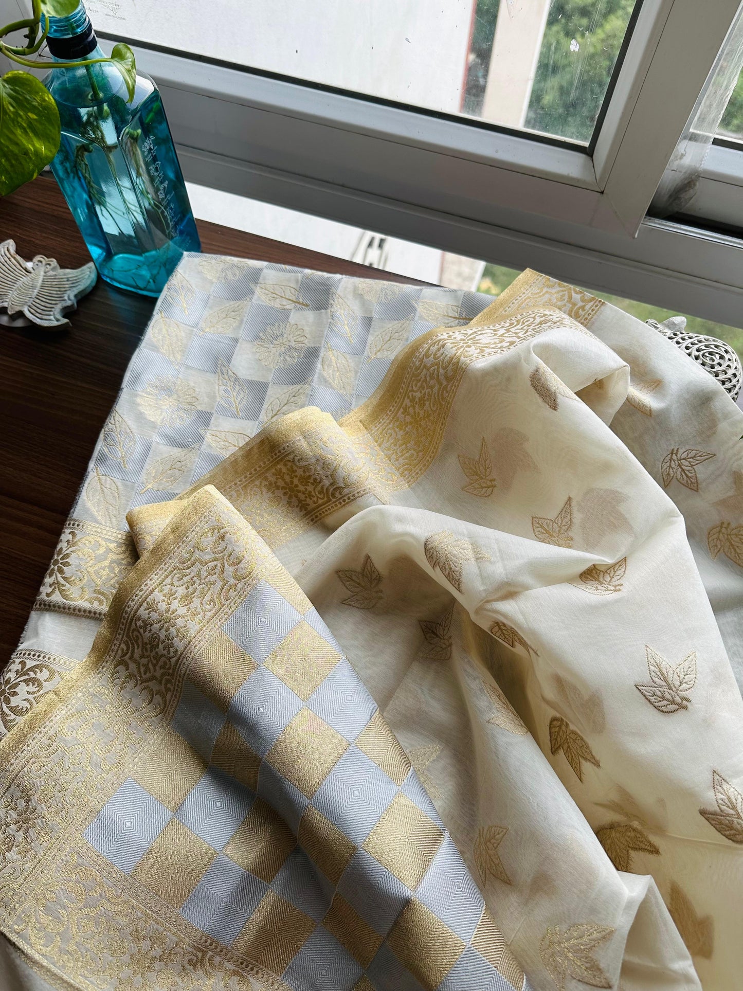 Goden Banarasi Suit Set