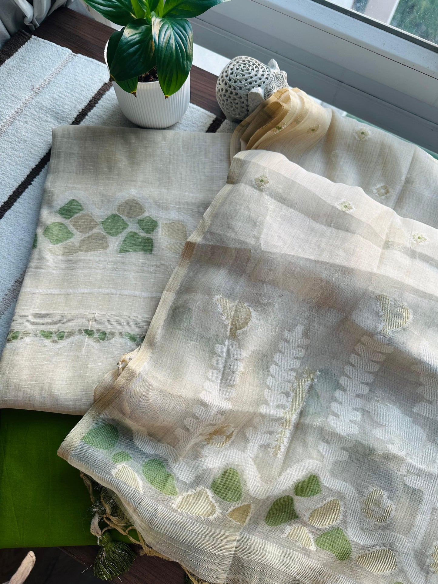 Ivory & Green Jamdani Chanderi Suit Set
