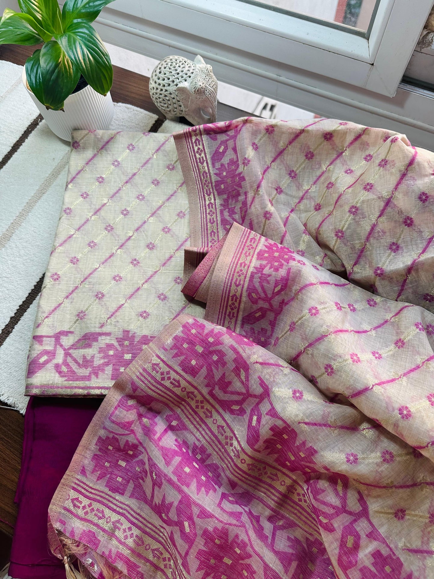 Ivory & Orchid Pink Jamdani Chanderi Suit Set